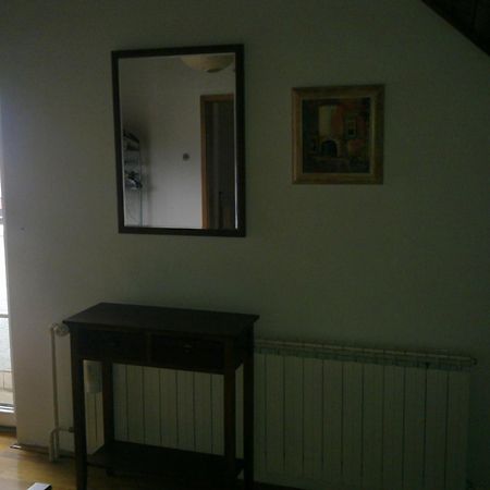 Apartment & Rooms Miboti Samobor Rom bilde